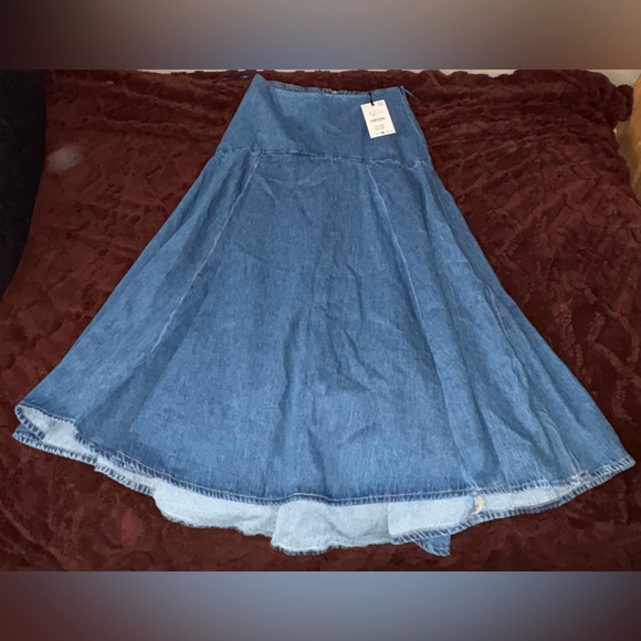 Zara Dresses & Skirts - NWT Zara Denim Maxi Skirt Size Small